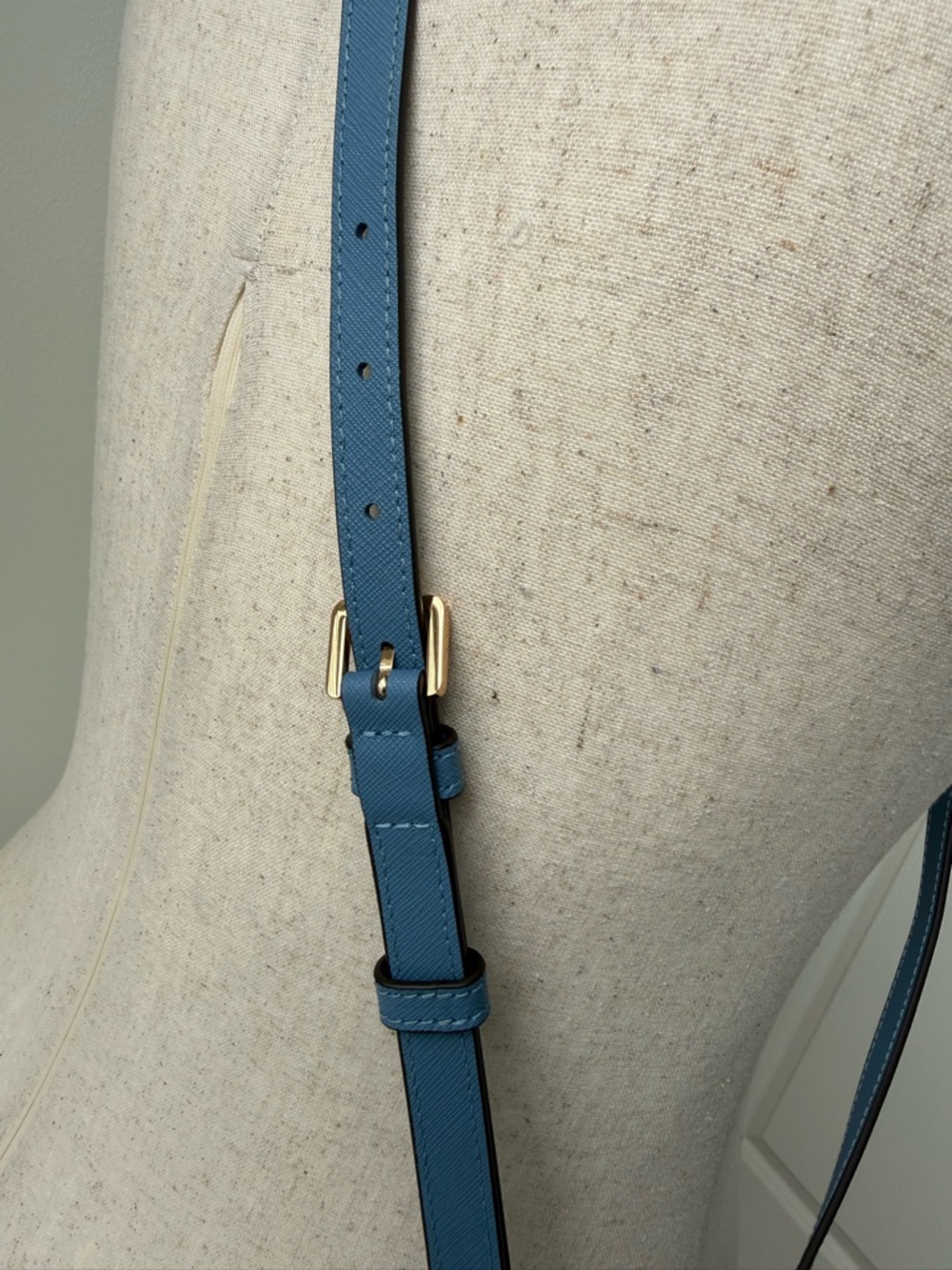 Tory Burch Dusty Blue Leather Crossbody Phone Bag - Picture 5 of 5